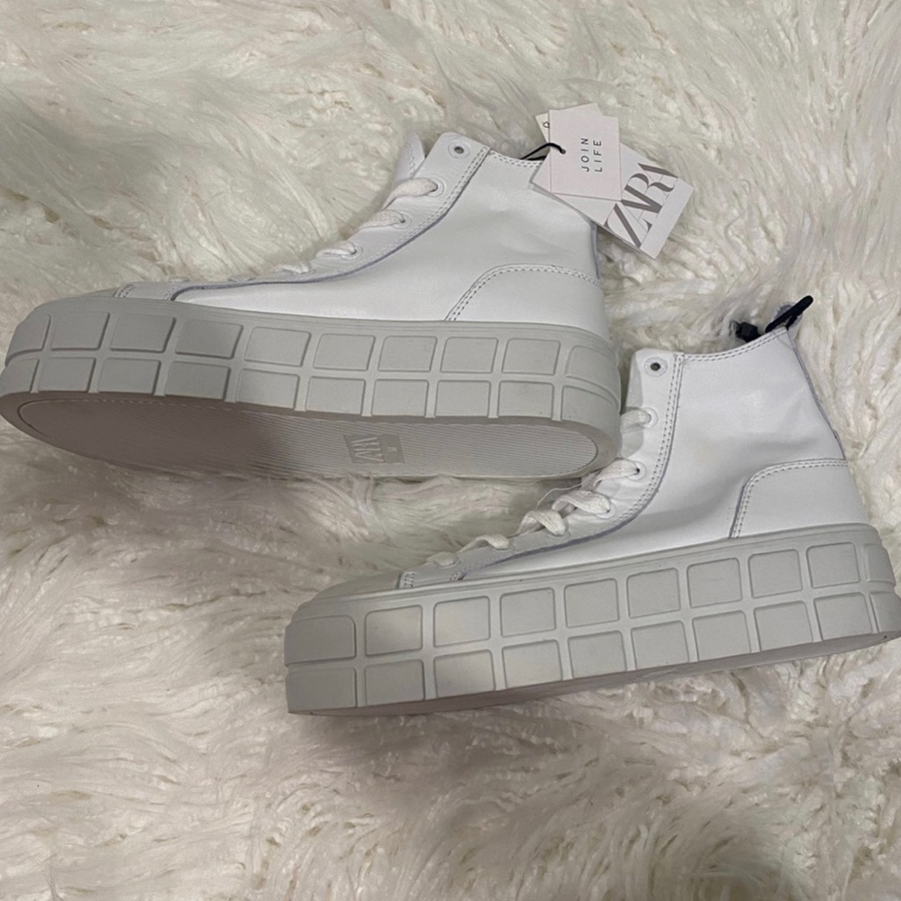 Zara White Shoes Size 6.5